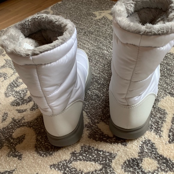 Womens quilted/lined booties - Picture 4 of 4